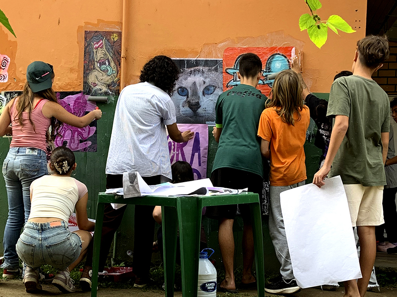 LAMBE NA ESCOLA